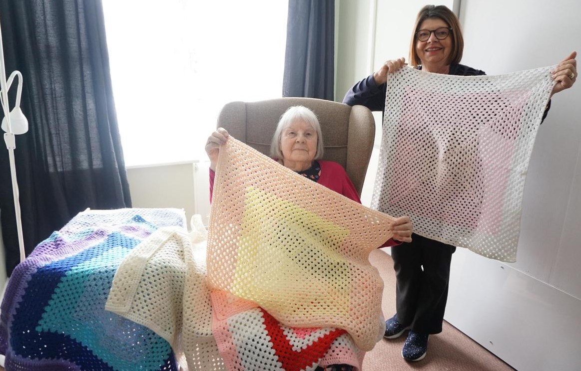 Fair Havens News Making Blankets … and Pizzas! Keychange